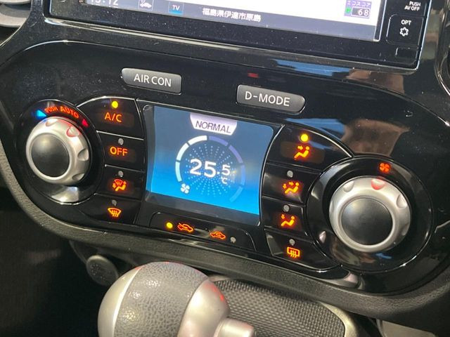 【オートエアコン】一度お好みの温度に設定すれば、車内の温度を検知し風量や温度を自動で調整。暑い…寒い…と何度もスイッチ操作をする必要はありません。快適な車内空間には必須の機能ですね♪