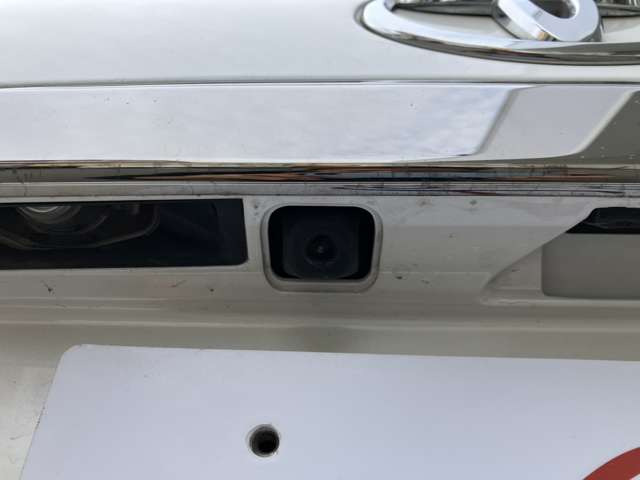 �o�b�N�J����!