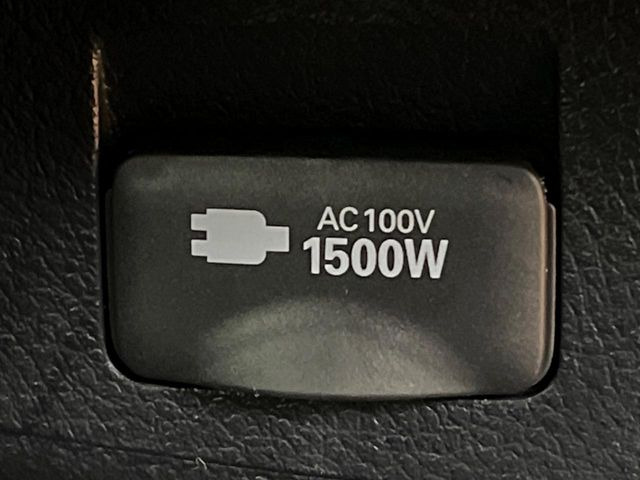 �y�A�N�Z�T���[�R���Z���g�z�L�����v��X�|�[�c�A�A�E�g�h�A�ł̃A�N�e�B�r�e�B�͂������A�ЊQ�E��d�̍ۂɏ����ɂ��Ȃ�AC100V�R���Z���g�𑕔���P�[�^�C��^�u���b�g�A�Q�[���@��̏[�d�ɂ���