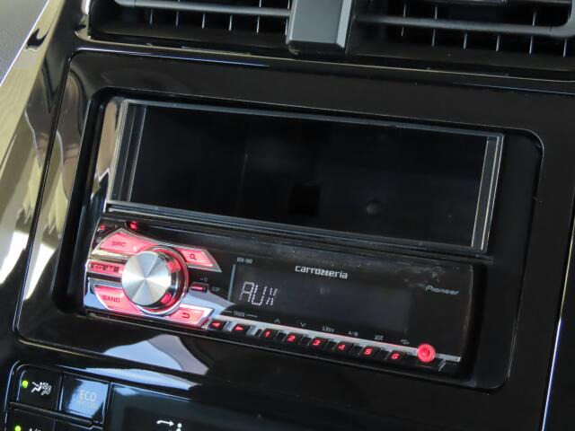 Pioneer製のCD・ラジオを装備しています!オプションでナビ等のご用意もありますので、何なりとお申し付けくださいm(__)m