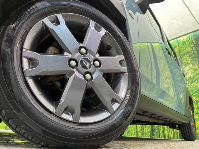 �y����15�C���`�A���~�z�C�[���z�O�ςɃ}�b�`���������A���~�z�C�[���𑕒����Ă���܂��B�e��ЊO�A���~�z�C�[����A�X�^�b�h���X�^�C�����戵�����Ă���܂��B���񂲑��k����������