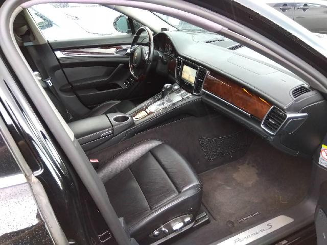 パナメーラS ハイブリッド