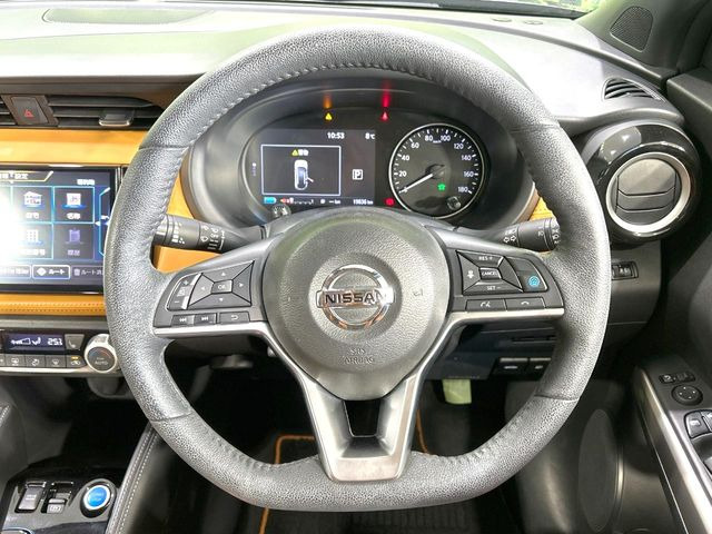 �y�����v�����X�e�A�����O�z�㎿�Ȋv���g�p���邱�ƂŁA��ɂ����������݂ƂĂ��^�]���₷���n���h���ł���