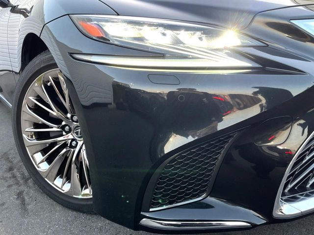 �y�O��LED�w�b�h���C�g�z�X�^�C���b�V���Ȍ����ڂ̎O��LED�w�b�h���C�g�𑕔���X�^�C�������łȂ��A��Ԃ̑��s�����E�ǍD�ň��S���Ă���肢�������܂��B