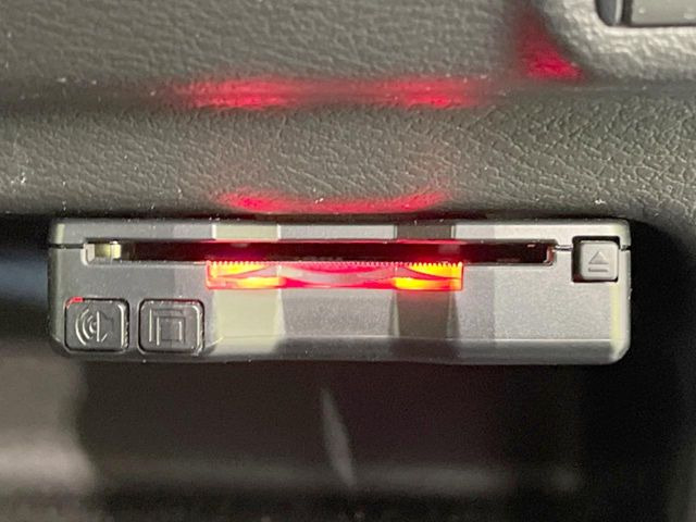 【ETC】高速道路の料金所をストレスなく通過!話題のスポットやサービスエリアに多い「スマートIC」利用時は必須のアイテムです。当店でセットアップを実施、ご納車当日からすぐにご利用いただけます!