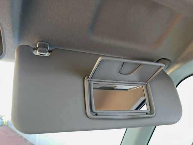 �y�o�j�e�B�~���[�z�T���o�C�U�[���ɐݒu���ꂽ�~���[�Őg�����Ȃ݃`�F�b�N!������Ƃ������C�N�����ɂ����􂵂܂���