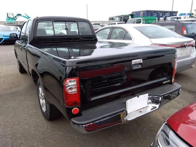 ハイラックススポーツピックアップ 2.0 エクストラキャブ 標準ボディ