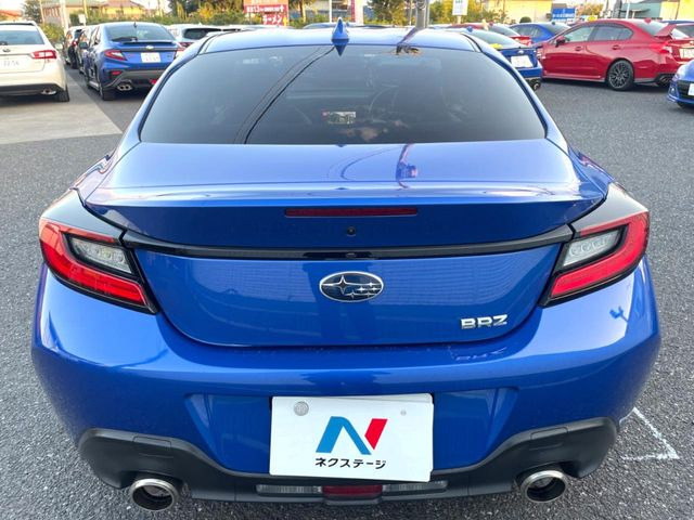 安心の最長10年・走行無制限保証(有償)をご用意。保証内容も充実はもちろん、無料点検&オイル交換や、年中無休の全国・24時間ロードサービスも付帯されておりますのでご安心下さい。