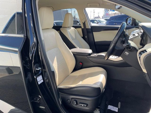 �y���烌�U�[�V�[�g�z����̂ӂ���肪�e�ՂŃ����e�i���X�����ȒP�ȁA�@�\���ɗD��鍇����v���̗p�����㎿�ȃV�[�g�ł��B����S�n���悭�A���������ӂ��S�n�ǂ��ԓ���Ԃ����o���Ă���܂��B