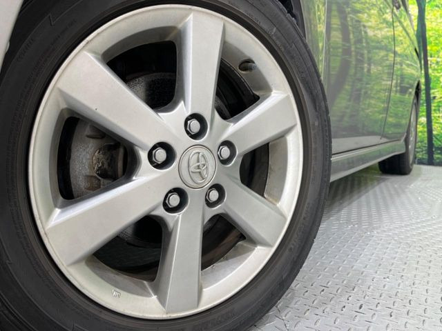 【純正16インチアルミホイール】外観にマッチした純正アルミホイールを装着しております。各種社外アルミホイールや、スタッドレスタイヤも取扱いしております。是非ご相談ください♪