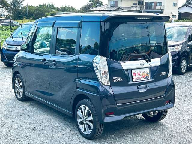 当店では軽自動車から普通車まで幅広くオールメーカーの車種・色・グレードを豊富に揃えております。