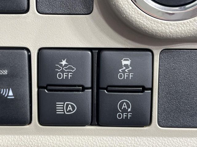 �y�X�}�[�g�A�V�X�g�z���s���ɑO���̎ԗ�����F�����A�Փ˂������Ȏ��͌x��ƃu���[�L�ŏՓˉ���Ɣ�Q�y�����A�V�X�g�B�����S�Ƀh���C�u�����y���݂��������܂��B