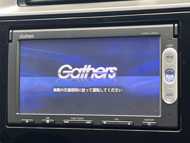 �y�����i�r�z�l�C�̏����i�r�𑕔����Ă���܂��B�i�r�̎g���₷���͂������A�I�[�f�B�I�@�\���[��!�L�����v�◷�s�͂������A�ʋ΂┃�����ȂǕ��i�̃h���C�u���y�����Ȃ�͂���