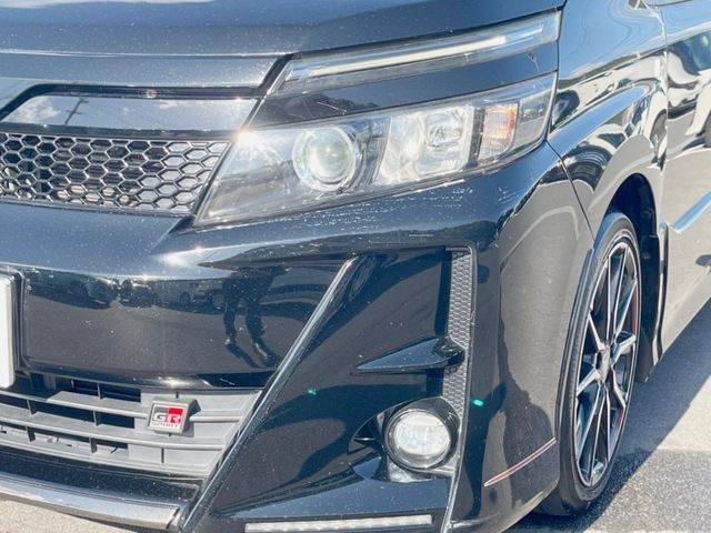 �yLED�w�b�h���C�g�z���V����ԑ��s�����ǍD�Ȏ��E���m�ۂ����S���ĉ^�]�ł��鍂�P�xLED�w�b�h���C�g�𑕔�!�_�����x�������A����d�͂��}�����Ă��܂��B