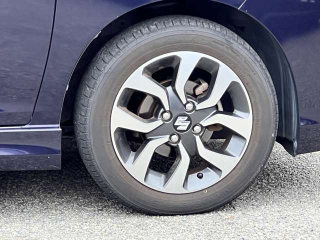 ���Ђ́A���q���܂̃j�[�Y�ɂ������o����悤�A�L�x�ȎԎ����葵���Ă���܂��B����芷���̍ۂ��A����A��낵�����肢�������܂��B