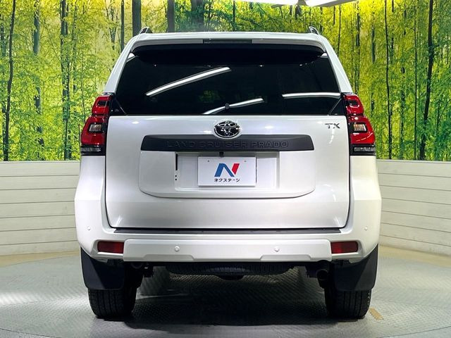 安心の最長10年・走行無制限保証(有償)をご用意。保証内容も充実はもちろん、無料点検&オイル交換や、年中無休の全国・24時間ロードサービスも付帯されておりますのでご安心下さい。