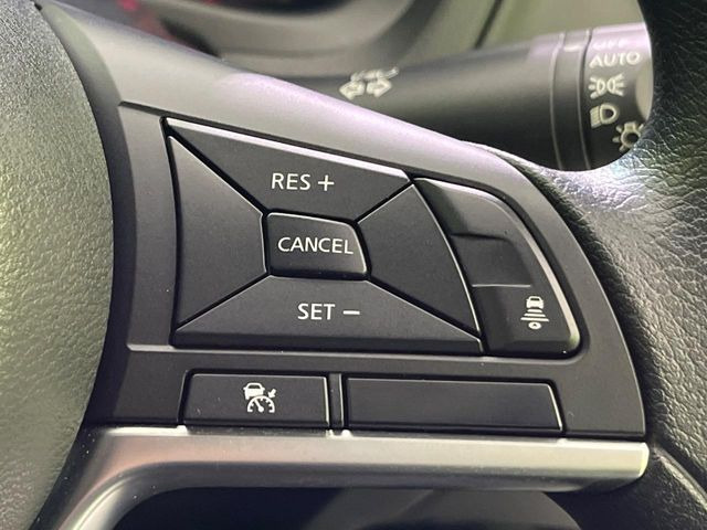 【インテリジェントクルーズコントロール】高速道路での長距離走行が楽に!自動で速度を保つクルーズコントロールが、衝突軽減システムと連携し、前方の車両を感知して車間を保つように速度調節してくれます!!