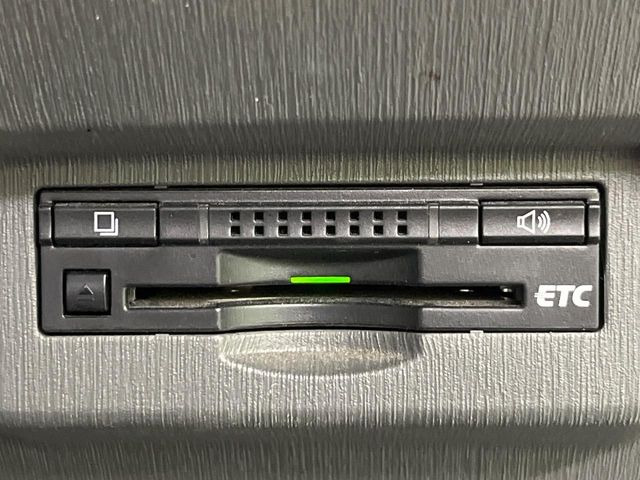 【ETC】高速道路の料金所をストレスなく通過!話題のスポットやサービスエリアに多い「スマートIC」利用時は必須のアイテムです。当店でセットアップを実施、ご納車当日からすぐにご利用いただけます!