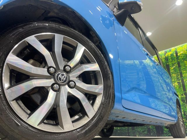 �y����15�C���`�A���~�z�C�[���z�O�ςɃ}�b�`���������A���~�z�C�[���𑕒����Ă���܂��B�e��ЊO�A���~�z�C�[����A�X�^�b�h���X�^�C�����戵�����Ă���܂��B���񂲑��k����������