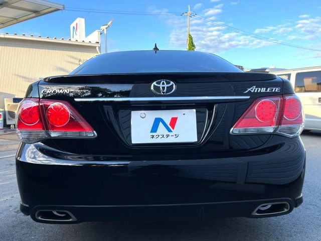 安心の最長10年・走行無制限保証(有償)をご用意。保証内容も充実はもちろん、無料点検&オイル交換や、年中無休の全国・24時間ロードサービスも付帯されておりますのでご安心下さい。