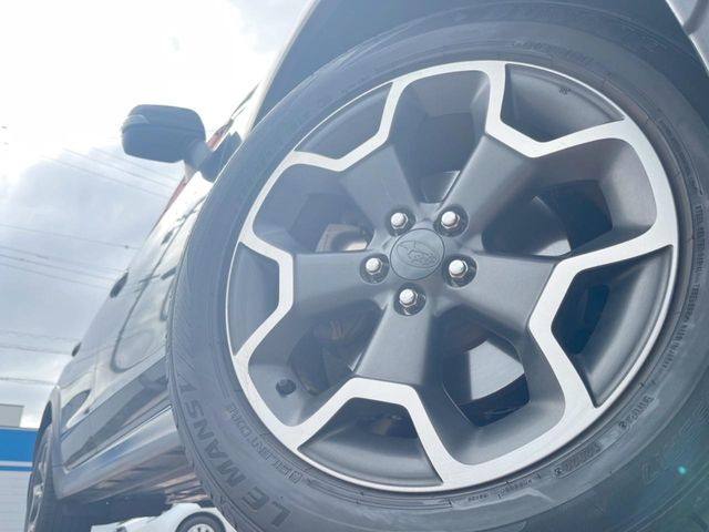 �y����17�C���`�A���~�z�C�[���z�O�ςɃ}�b�`���������A���~�z�C�[���𑕒����Ă���܂��B�e��ЊO�A���~�z�C�[����A�X�^�b�h���X�^�C�����戵�����Ă���܂��B���񂲑��k����������