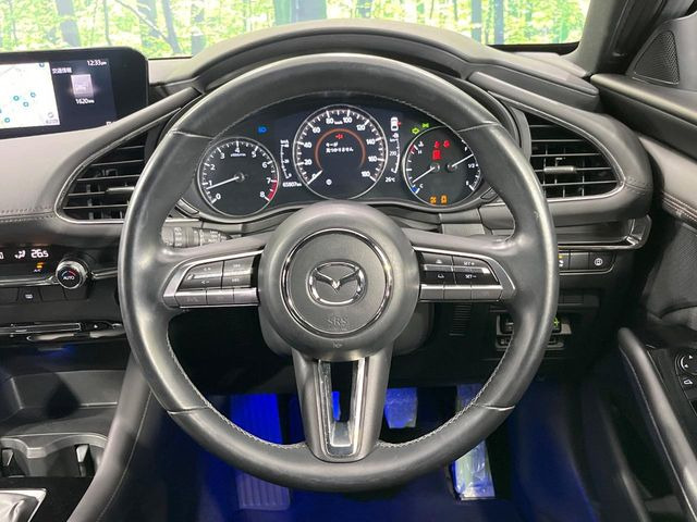 �y�X�e�A�����O�X�C�b�`�z�^�]���A�O������ڐ������炷���ƂȂ��A�I�[�f�B�I���̑��삪�\�ȕ֗��@�\!���S&���K�ȃh���C�u�����o���Ă���܂���