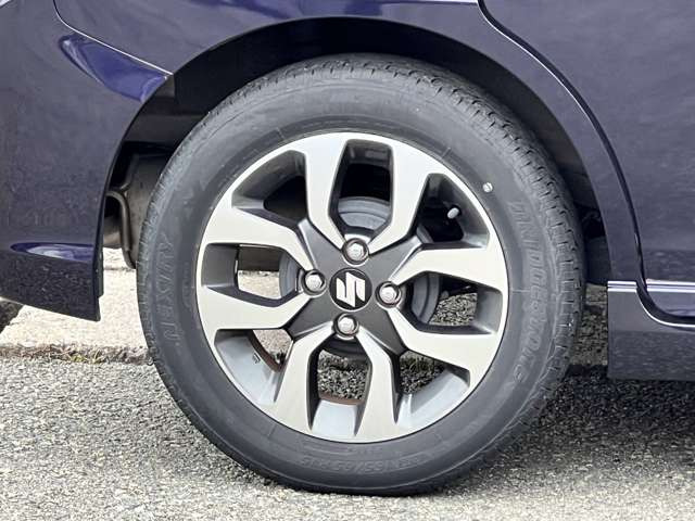 ���Ђ́A���q���܂̃j�[�Y�ɂ������o����悤�A�L�x�ȎԎ����葵���Ă���܂��B����芷���̍ۂ��A����A��낵�����肢�������܂��B