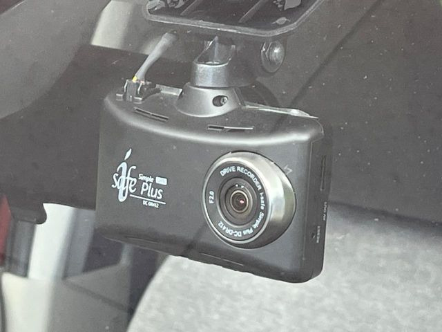 �y�h���C�u���R�[�_�[�z���S�E���S�ȃJ�[���C�t�ɕK�{�̃h���C�u���R�[�_�[�𑕔�!���s���͂������A������^�]�⎖�̂ɑ��������ۂ̏󋵂��f���ŋL�^���A����̃��X�N�ɔ����܂��B