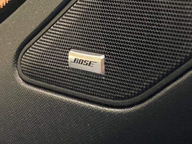 【BOSEサウンドシステム付き純正ナビ】充実のナビ機能はもちろん、高度なチューニング能力が搭載されており、高音質な音楽をお楽しみいただけます♪