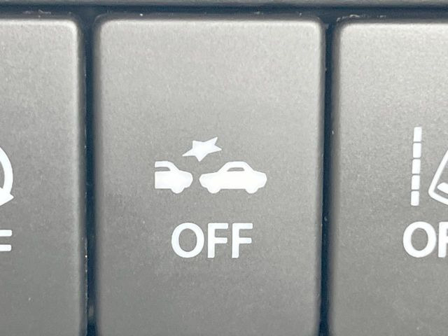 �y�X�Y�L �Z�[�t�e�B�T�|�[�g�z���s���ɑO���̎ԗ�����F�����A�Փ˂������Ȏ��͌x��ƃu���[�L�ŏՓˉ���Ɣ�Q�y�����A�V�X�g�B�����S�Ƀh���C�u�����y���݂��������܂��B