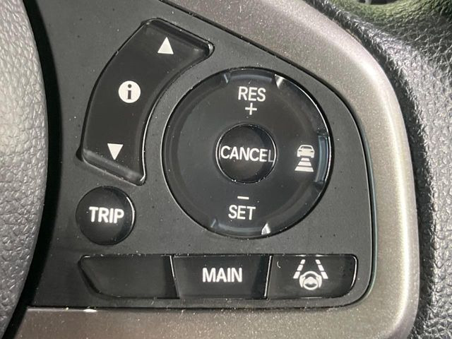 �y�A�_�v�e�B�u�N���[�Y�R���g���[���z�������H�ł̒��������s���y��!!�����ő��x��ۂN���[�Y�R���g���[�����A�Փˌy���V�X�e���ƘA�g���A�O���̎ԗ������m���ĎԊԂ�ۂ悤�ɑ��x���߂��Ă���܂�!!