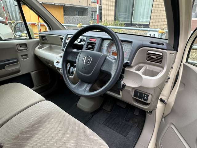 ���̋Ǝ҂ɂ������ې􂢁A�V�[�g�̃^�o�R�Ȃǂɂ��R�Q���̃��y�A��(�L��)�������Ă���܂��B