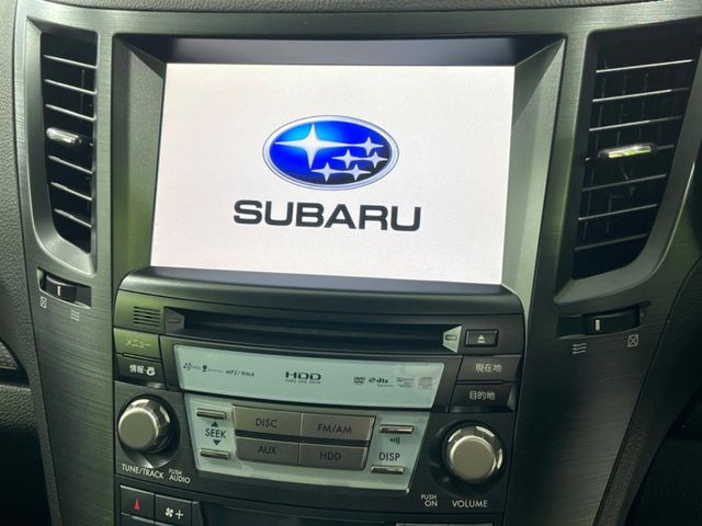 【純正ナビ】人気の純正ナビを装備。オーディオ機能も充実しており、Bluetooth接続すればお持ちのスマホやMP3プレイヤーの音楽を再生可能!毎日の運転がさらに楽しくなります!!