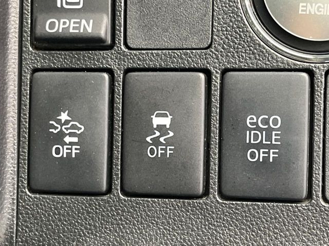 �y�X�}�[�g�A�V�X�g�z���s���ɑO���̎ԗ�����F�����A�Փ˂������Ȏ��͌x��ƃu���[�L�ŏՓˉ���Ɣ�Q�y�����A�V�X�g�B�����S�Ƀh���C�u�����y���݂��������܂��B