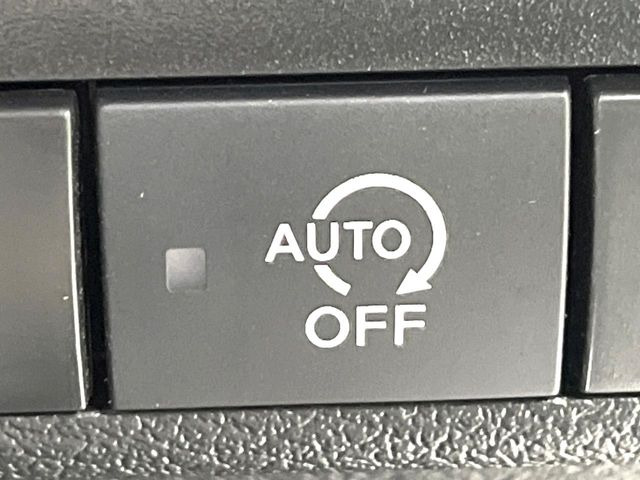 �y�A�C�h�����O�X�g�b�v�z�ԐM����a�؂Œ�Ԃ����ۂɃG���W�����~���A���ʂȔR���̏����}���܂��B�R��������ی�ɂȂ���@�\��G���W���̓u���[�L�𗣂��΍Ďn�����܂��B