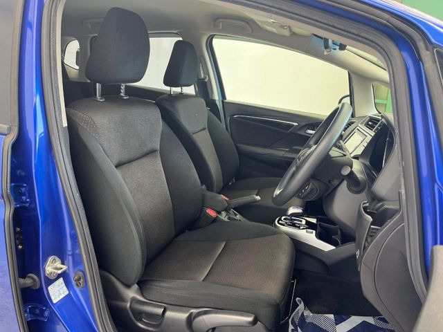 �^�]�Ȃ܂��ɂ͏\���ȃX�y�[�X������A�啿�ȕ��ł��������^�]���Ă�����������ł��B