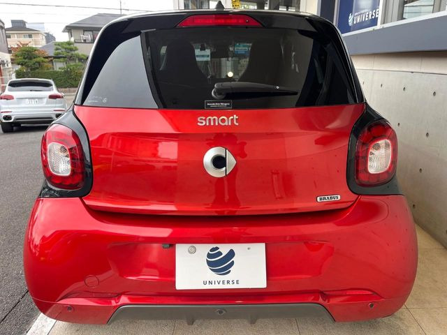 ●無料付帯の保証の他、安心の最長3年・走行無制限保証(有償)をご用意。輸入車を安心してお楽しみいただける様、保証内容も充実はもちろん、無料点検&オイル交換やロードサービスも付帯しております。