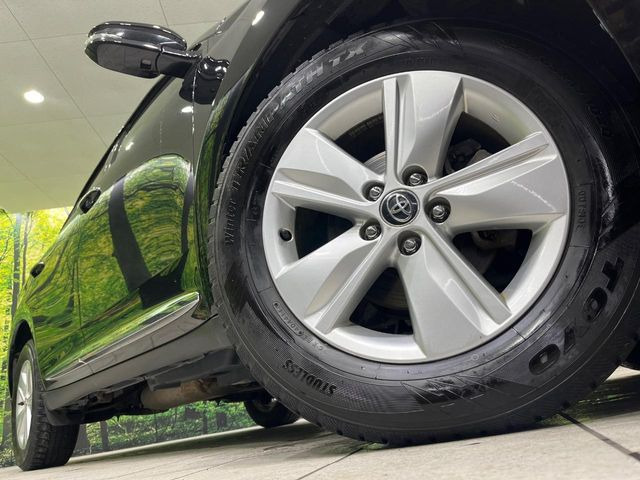 【純正17インチアルミホイール】外観にマッチした純正アルミホイールを装着しております。各種社外アルミホイールや、スタッドレスタイヤも取扱いしております。是非ご相談ください♪