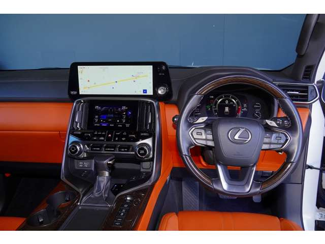 LX600 エグゼクティブ 4WD