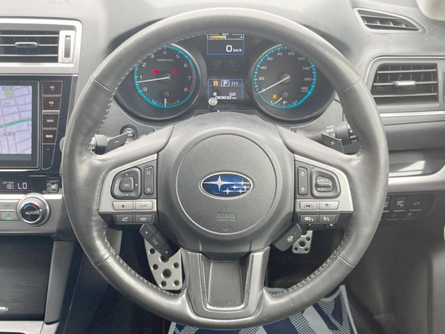 �y�����v�����X�e�A�����O�z�㎿�Ȋv���g�p���邱�ƂŁA��ɂ����������݂ƂĂ��^�]���₷���n���h���ł���