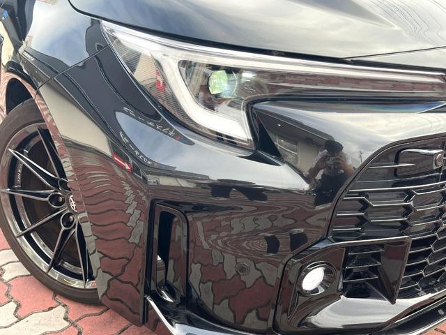 �yLED�w�b�h���C�g�z���V����ԑ��s�����ǍD�Ȏ��E���m�ۂ����S���ĉ^�]�ł��鍂�P�xLED�w�b�h���C�g�𑕔�!�_�����x�������A����d�͂��}�����Ă��܂��B