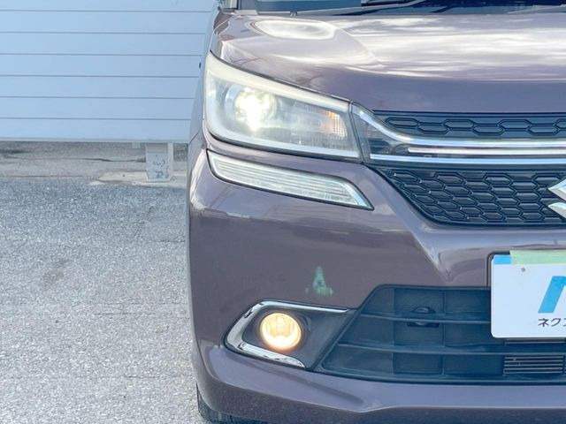 �yLED�w�b�h���C�g�z���V����ԑ��s�����ǍD�Ȏ��E���m�ۂ����S���ĉ^�]�ł��鍂�P�xLED�w�b�h���C�g�𑕔�!�_�����x�������A����d�͂��}�����Ă��܂��B