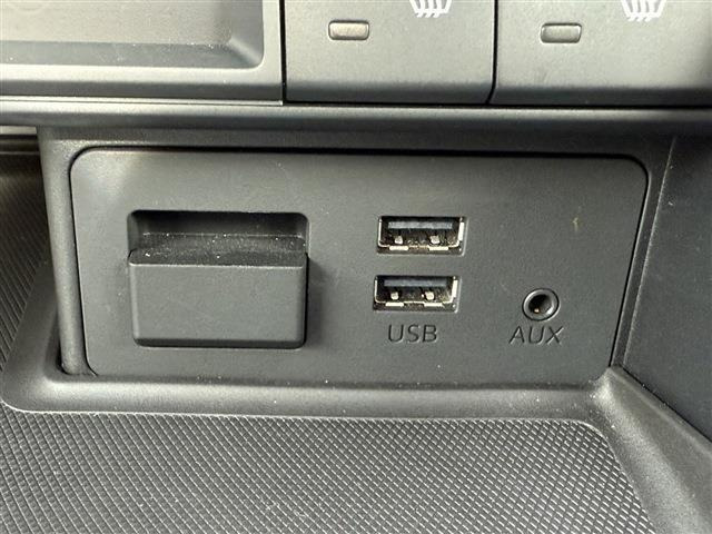 弊社はあいおいニッセイ同和損保代理店です。全営業社員が保険の募集人資格を取得しております。お気軽にご相談ください。