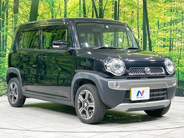 高透明度のガラス皮膜で撥水はもちろん、上質なツヤ・光沢を実現。紫外線や酸性雨から大切な愛車を保護し、色あせ・劣化を防止。「弾スプラッシュコート」、「弾プリミッサコート」からお選びいただけます。