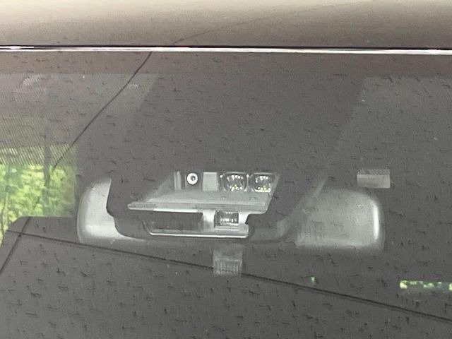 �y�g���^�Z�[�t�e�B�Z���X�z���s���ɑO���̎ԗ�����F�����A�Փ˂������Ȏ��͌x��ƃu���[�L�ŏՓˉ���Ɣ�Q�y�����A�V�X�g�B�����S�Ƀh���C�u�����y���݂��������܂��B