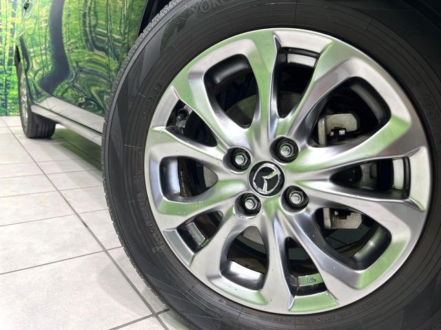 �y����15�C���`�A���~�z�C�[���z�O�ςɃ}�b�`���������A���~�z�C�[���𑕒����Ă���܂��B�e��ЊO�A���~�z�C�[����A�X�^�b�h���X�^�C�����戵�����Ă���܂��B���񂲑��k����������