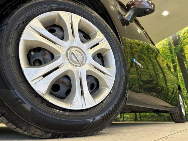 �y����15�C���`�A���~�z�C�[���z�O�ςɃ}�b�`���������A���~�z�C�[���𑕒����Ă���܂��B�e��ЊO�A���~�z�C�[����A�X�^�b�h���X�^�C�����戵�����Ă���܂��B���񂲑��k����������