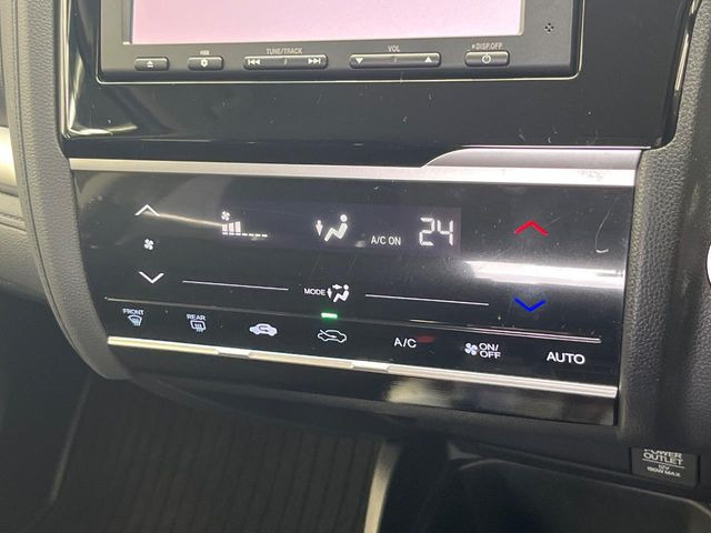 �y�I�[�g�G�A�R���z��x���D�݂̉��x�ɐݒ肷��΁A�ԓ��̉��x�����m�����ʂ≷�x�������Œ����B����&hellip;����&hellip;�Ɖ��x���X�C�b�`���������K�v�͂���܂���B���K�Ȏԓ���Ԃɂ͕K�{�̋@�\�ł��ˁ�