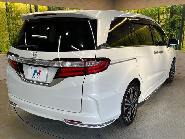 ☆全国のネクステージからお取り寄せが可能※!遠方の店舗に展示してあるクルマが気になる場合も、最寄りの店舗でご覧いただくことが可能です!是非私たちに要望をお聞かせください!※別途費用