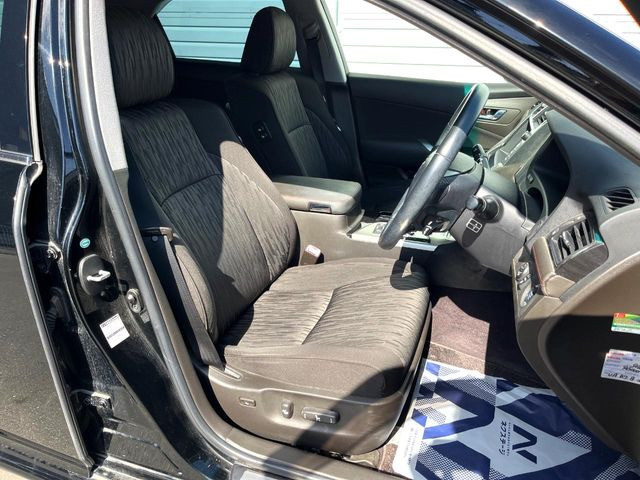 �^�]�Ȃ܂��ɂ͏\���ȃX�y�[�X������A�啿�ȕ��ł��������^�]���Ă�����������ł��B